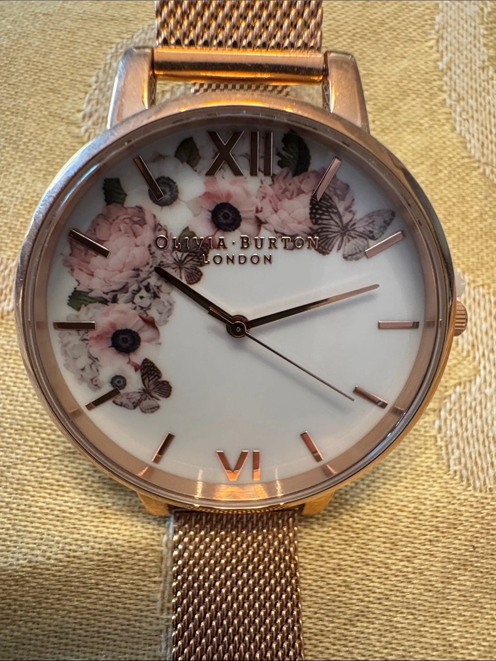 Rose Gold Floral Mesh Strap Women’s Watch